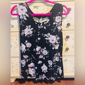 Maurice’s Floral Black and White Women's Top